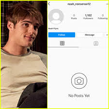 Ben çok beğendim hem güldüm hem bazen sinir oldum güzeldi ve bence noah marcodan daha yakışıklı ve kamera arkası çok güzeldi 3.sü. Noah Flynn S Instagram In The Kissing Booth 2 Is Actually A Blank Account Fans Keep Following It Jacob Elordi Maisie Richardson Sellers The Kissing Booth Just Jared