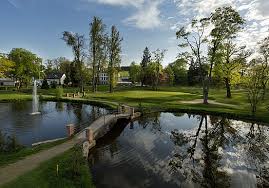In die freie natur (ins freie) hinauswandern. Golf I Tjeckien Oversikt Over Golfbanor Hotell Och Resorts I Tjeckien