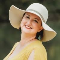 April Guinn's Instagram, Twitter & Facebook