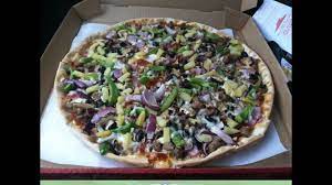 There are 400 calories in a super supreme stuffed crust pizza large from pizza hut. Pizza Hut Super Supreme Pizza Review Youtube