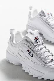 Pin On Filas Fila — производитель спортивной одежды, обуви и спортивных аксессуаров для тенниса, бега, фитнеса, баскетбола, гольфа, плавания и других видов спорта. pin on filas