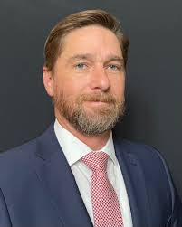 Chris Farmer's Instagram, Twitter & Facebook