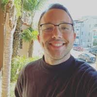 Andrew Knuth's Instagram, Twitter & Facebook