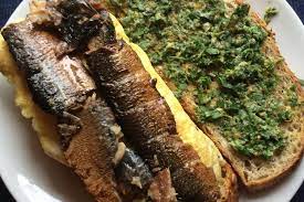 Adaptable Kipper Snack Omelet And Parsley Salad Sandwich Recipe On Food52 Recipe Kippered Snacks Seafood Recipes Kipper Recipes