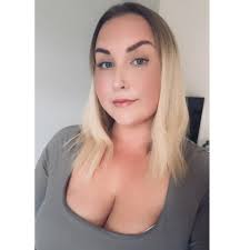 Can somebody put me in touch with local bagpipe players please. Thanks.