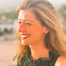 Unleash Her: 30 Powerful Stories of Unleashing the Female Power Within