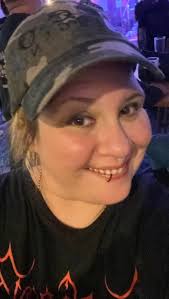 People with similar interests in gaming and crafts