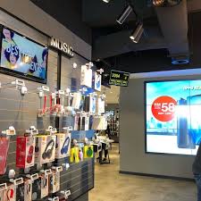 Jalan bukit bintang is one of the major shopping area in the golden triangle which is bordered by jalan bintang, jalan imbi and jalan sultan ismail. Foto Di Digi Store Bukit Bintang Toko Ponsel Di Kuala Lumpur