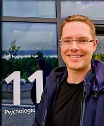 Dr. Julia Stuhlreyer