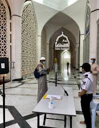 May allah forgive us and make us worthy to sit with the pious and those whom he loves. N O R M A B A H A R U P Majlis Ta Lim Darul Murtadza Facebook