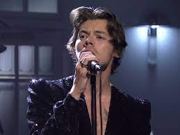 Harry appeared on the show on november 16, 2019 as both the host and musical guest. Harry Styles Sings Hosts And Acts On Snl And Shows Off A New Song Wprl