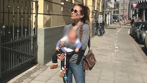 Übrigens, ludwig ist, glaube ich, der einzige gewesen, der sich über das tor von papa gefreut hat. Cathy Hummels Fur Dieses Susse Bild Mit Baby Ludwig Gibt Es Kritik