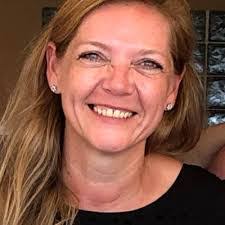 Tracey Head's Instagram, Twitter & Facebook