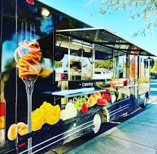 A Chef's Kiss Food Truck — Mobile caterer food truck in Mesa, Arizona