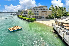 Key west guest houses are as charming and welcoming as key west, itself. 15 Pet Friendly Hotels In Key West Fl Planetware