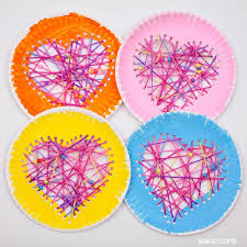 The beginning of a weave is always hardest, as you find your way weaving is something we have wanted to do for a while and combining it with a paper plate is just perfect. Paper Plate Hearts Valentine S Day Craft Non Toy Gifts