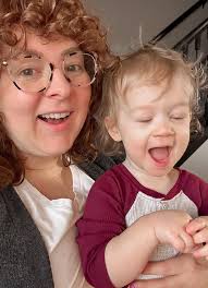 Rosemary Mccabe's Instagram, Twitter & Facebook