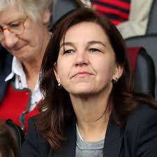 Dfb pokal der frauen 20180519 (cropped).jpg. Die Strippenzieherin Sport A Z