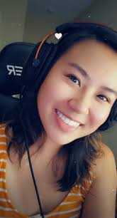 POV: It's 2015 and you just run home to play League of Legends. Life is good