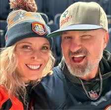 Free Plant and Garden Stand in Peoria, Arizona