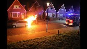Zeer grote brand hulpdiensten met spoed bij brand in herveld. Video Auto Verwoest Door Brand In Drachten Mogelijk Sprake Van Brandstichting 112drachten