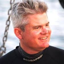 Andrew Holtz's Instagram, Twitter & Facebook