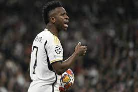 Le Real Madrid porte plainte après des propos racistes à l'encontre de  Vinicius - La DH/Les Sports+
