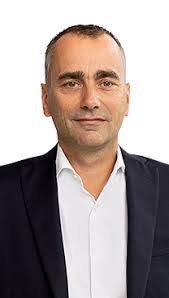 Rob Hendriks's Instagram, Twitter & Facebook