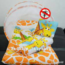 Sesungguhnya gravitasi kasur itu lebih kuat ketimbang gravitasi bumi. 1 Set Kasur Bayi Bantal Guling Dan Kelambu Jerapah Shopee Indonesia