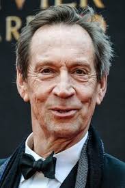Jonathan Hyde