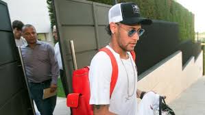 Neymar, días después de que bartomeu, en primera persona, tomase un papel directo en esa operación. Neymar Padre Queria Que Mi Hijo Se Quedara Pero La Directiva Del Barcelona Me Hizo Cambiar De Opinion
