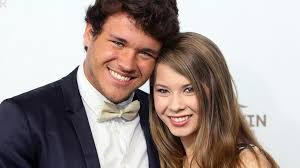 Bindi irwin has entered the third trimester of her pregnancy, awaiting her first child. Meet Bindi Irwin And Chandler Powell S New Puppy Piggy Abc News