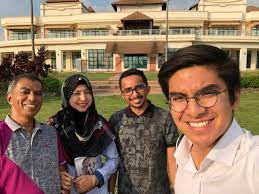 Dato' jamaluddin died of throat cancer. Syed Saddiq On Twitter Mama Abuyah Bro Datang Ofis