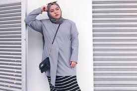 Ada 5 style ootd hijab untuk yang badan kurus macem aku nih. Cara Agar Tidak Terlihat Gemuk Saat Memakai Blus Tunik Hijab Semua Halaman Stylo