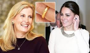 Both women are commoners who have married into the royal family, and both were with their respective partners for almost 10 years before tying the knot, which has led to two of prince william and kate middleton's kids make a special visit to meet david attenborough. Kate Middleton And Sophie Countess Of Wessex Wedding Rings Bind Royals In Unique Way Moradabad News Moradabad Business