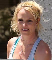 Proprio in merito a questo è intervenuta l'attrice di basic instinct, che sotto all. Tanpa Make Up Wajah Britney Spears Makin Tua Okezone Lifestyle