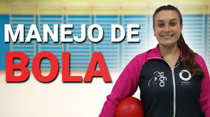 1) ginástica rítmica é um tipo de ginástica desenvolvida com movimentos corporais baseados nos elementos do balé e da dança teatral, numa mistura de arte, criatividade e capacidade física, cuja execução é realizada em sincronia com a música. Manejo De Bola Para Ginastica Ritmica Na Iniciacao Youtube