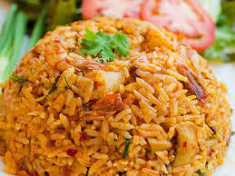 Fakta tersebut membuat kuliner yang satu ini berpotensi menjadi bisnis sangat sedangkan untuk harganya sendiri bervariasi, karena terdapat menu yang menyediakan bahan dasar daging kambing. Resep Cara Membuat Nasi Goreng Jawa Pedas Lezat Lifestyle Fimela Com