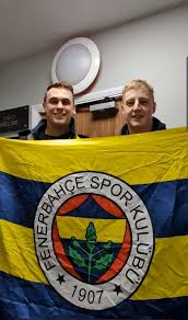 In a playing career lasting 17 years, he is best remembered for his spells as a midfielder in the premier league and football league with everton and derby county. Sheffield United Turkiye On Twitter Bugun Bramall Lane De Yapilan Arsiv Calismalari Sirasinda 2014 Den Kalma Cok Ozel Bir Parca Bulundu Bayragi Bulan Taraftarlarimiz 5 5 Yil Sonra Asil Sahibine Iletilmek Uzere Bu Degerli Emaneti