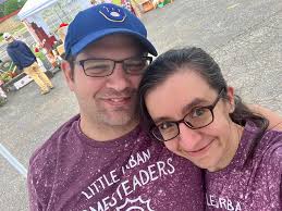 Where are good places for 25-30 year old singles to meet?