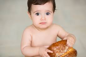 La ventaja de los chistes fáciles y cortos para niños es que los entienden mejor que los chistes largos y complejos. 9 Alimentos Que No Debes Darle A Tus Hijos Antes De Los 2 Anos