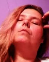 Ella Perdue's Instagram, Twitter & Facebook