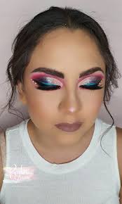 Full color, cut crease, delineado en color, toque de swarovski y soap  brows, varias técnicas en un solo maquillaje 😉❤🎨🖌
