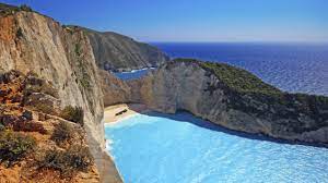 Aunque no encabeza la lista de las más populares playas de grecia, si está dentro de las favoritas de la isla de milos. Las 10 Playas Mas Bonitas De Grecia El Viajero Fisgon