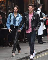 Both my boyfriend and i. Who Is Dua Lipa S Boyfriend Isaac Carew Did He Cheat On The New Rules Singer And When Did They First Get Together