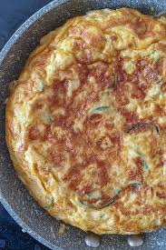 Spanish Tortilla With Zucchini Leeks Potatoes Cheese Spanish Recipes Recipe In 2020 Leeks Easy Tortilla Recipe Recipes