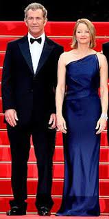 For over 3 years, she dated the popular talk show host ellen degeneres but their relationship ended in 2004. Jodie Foster Wikipedia