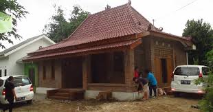 Kami memiliki kumpulan contoh inspirasi desain rumah terbaru serta menarik untuk digunakan dalam remodeling rumah impian anda. Gambar Rumah Joglo Limasan Rumah Joglo Limasan Work