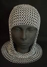 Julie Kindt's Instagram, Twitter & Facebook