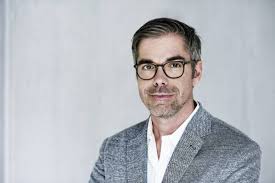 10 questions to…” Christopher Weil.